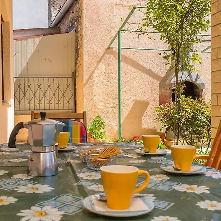 Ljuba Apartamento Pula