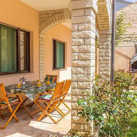 Apartamento Ljuba